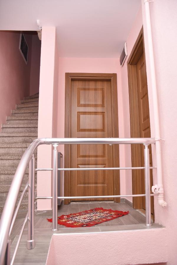 Hotel Arinna Istanbul Exteriör bild